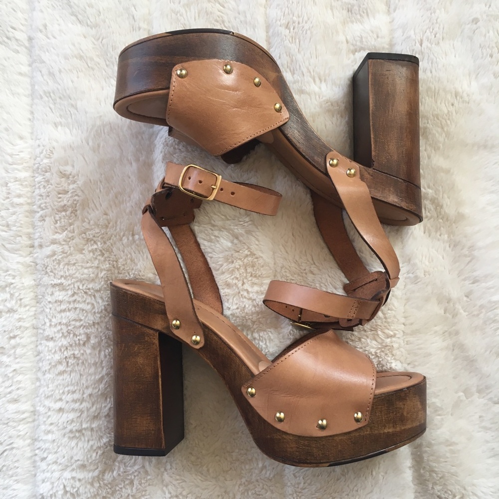 *SOLD* Gorgeous high-heeled platform peep-toe sandals